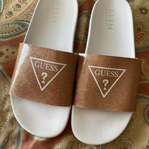 Guess women’s Slides 👡 NWOT